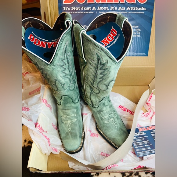 SOLD - Picture 3 of 6